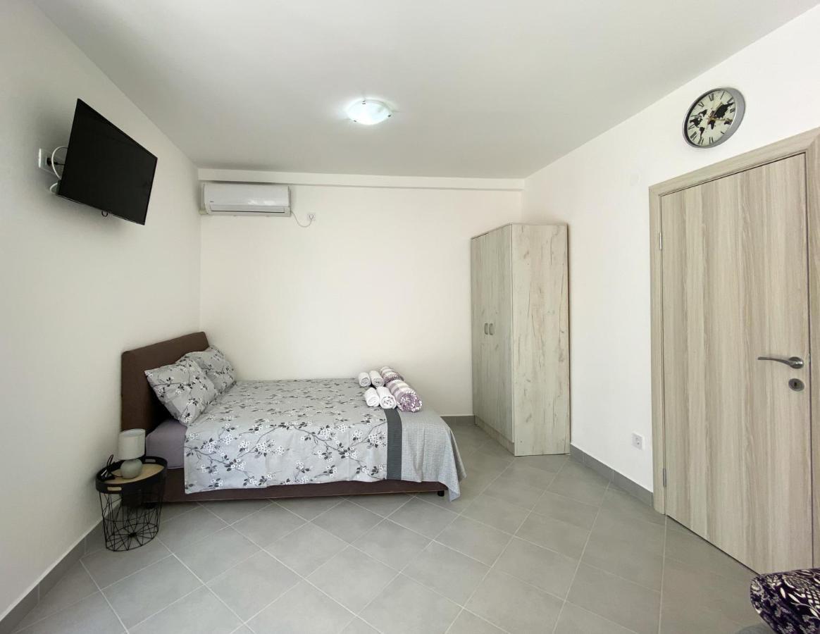 Apartments Monika Будва Экстерьер фото