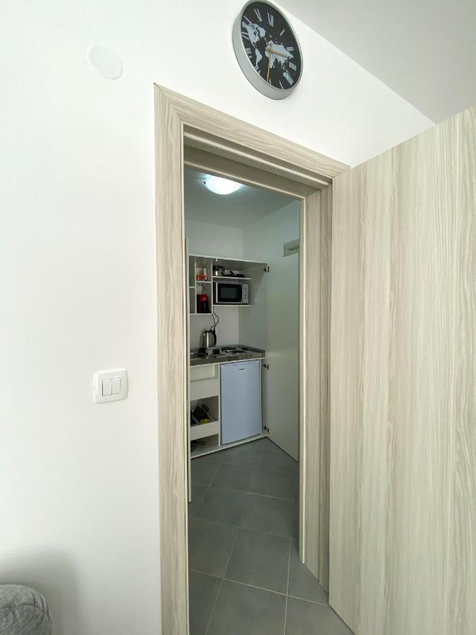 Apartments Monika Будва Экстерьер фото