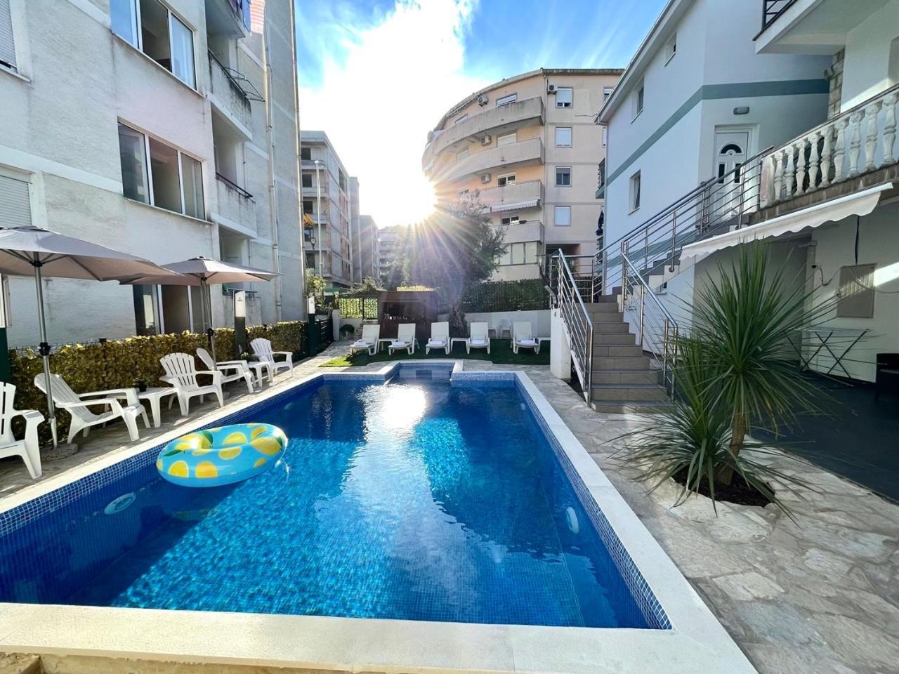 Apartments Monika Будва Экстерьер фото
